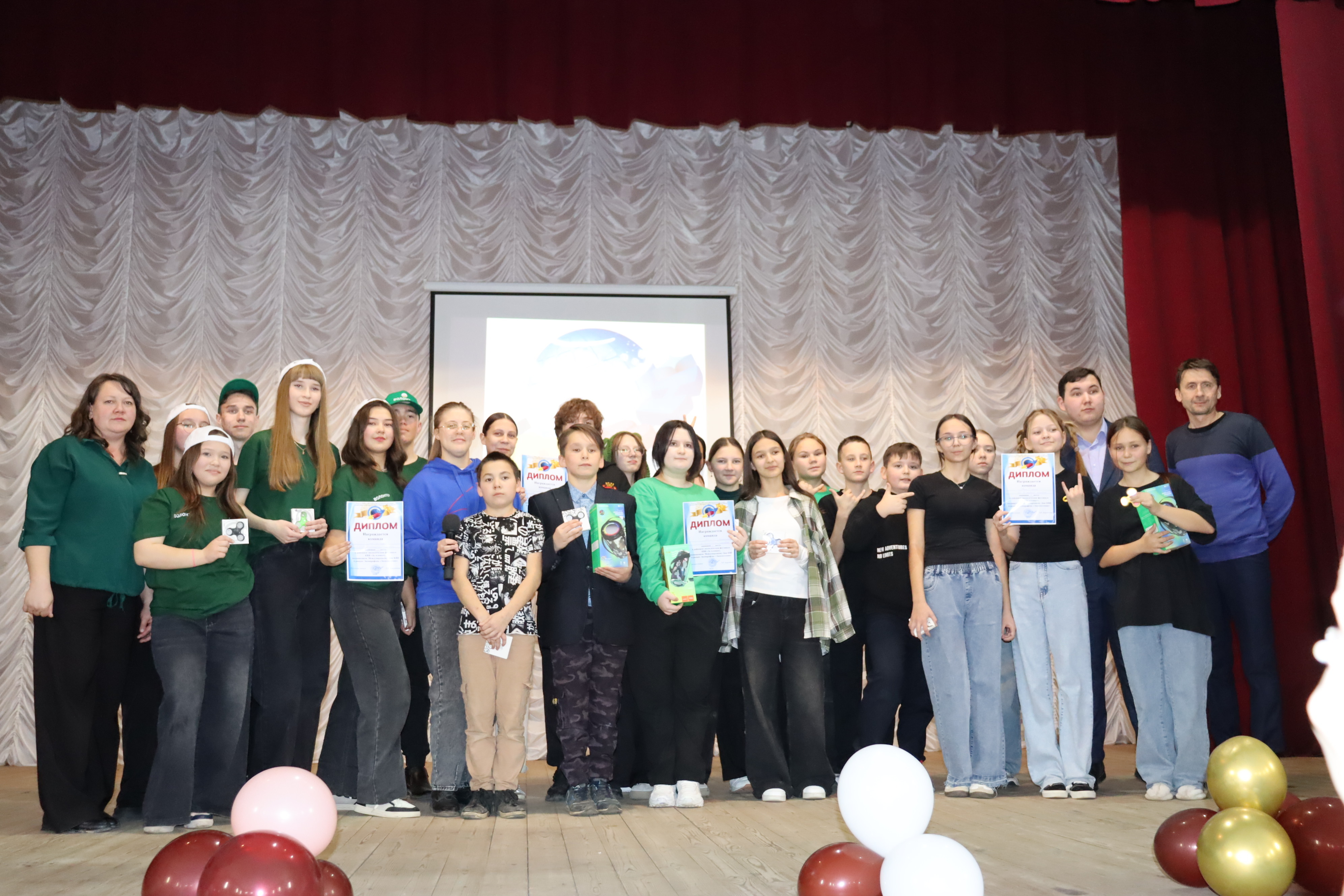 Сәвәләйдә шаяннар һәм зирәкләр бәйрәме үтте