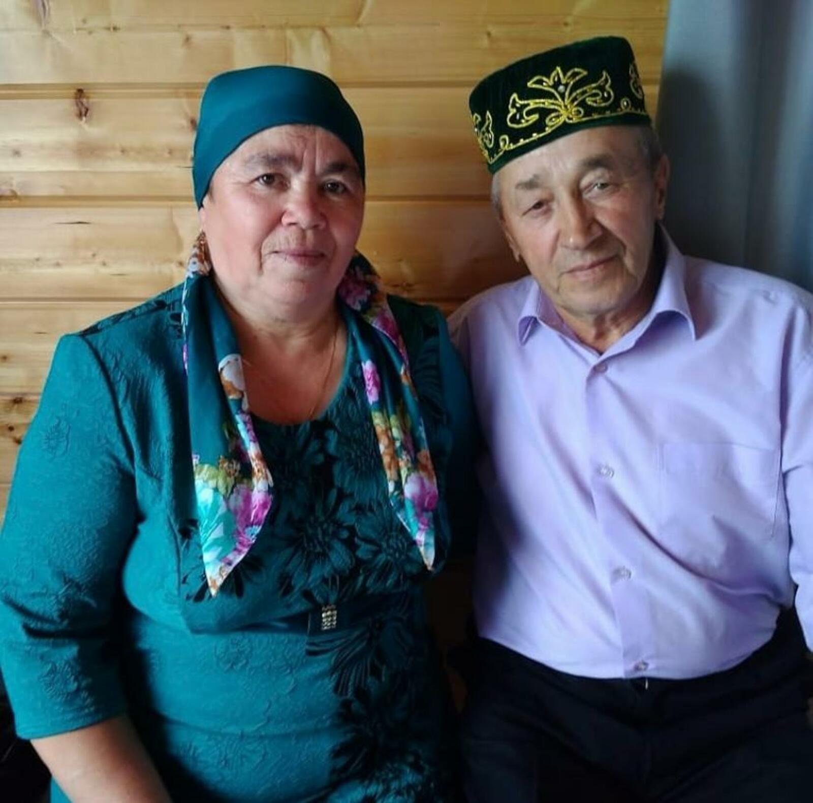 Ачык йөзле, киң күңелле Ганиевлар гаиләсе